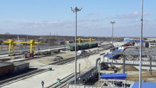 Логистический комплекс
 
Примыкают к путям общего пользования на  станции Энем-2    (524300) СКЖД
 
Расположен в 2-х километрах от автодороги Краснодар-Новорос…
