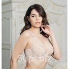 Бюстгальтер полудублированный женский PN-1013
Состав:  85% полиамид 15% эластан  Тип Бюста: Бюстгальтер на каркасах из эластичного кружевного и трико