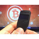 Аппаратный крипто кошелек Trezor (оптом и в розницу)