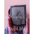 Несколько тысяч металлических гвоздей, расположенных вплотную друг к другу, соединенных прозрачной пластиковой рамкой, позволяют вам быстро скопировать любую ч…