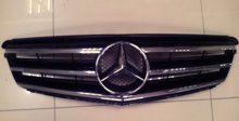 Решетка радиатора A2048800023 Mercedes Benz W204 2012