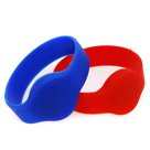 Исполнение в двух цветах: Синий - мужской, Красный - женский. Есть возможность нанесение номеров шкафчиков и логотип.