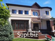 Выполняем работы по покраске фасадов зданий.