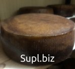 Российский сорт производится из коровьего молока высшего качества, продукт относят к полутвердым сычужным сырам. В производстве используется закваска, а также …