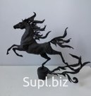 Авторская скульптура «Гарцующая черная лошадь».

Изготавливается на заказ по вашим размерам, цвету и стилю.
Материалы: металл, бетон, velvet clay.
Возможен инд…