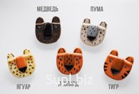 Glass brooch "Predatory face"