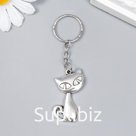 Брелок металл "Котик с раскосыми глазками" серебро 4х2 см