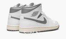 554724-135 Кроссовки Air Jordan 1 Mid Neutral Grey