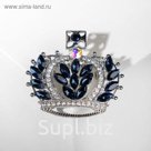 Брошь "Корона", цвет бело-синий в серебре