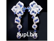 Серьги длинные вечерние, флористика  с фианитами и синт.сапфирами, белые, гвоздик, Люкс, пар