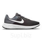 Кроссовки беговые мужские Nike Revolution 6 NN, размер 9,5 US