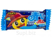 Производитель :
Marukawa Confectionery Co., Ltd.
Срок годности:
3 года
Масса нетто:
4,3 г.
Жевательная резинка со вкусом лимонада, окрашивающая язык в синий цв…